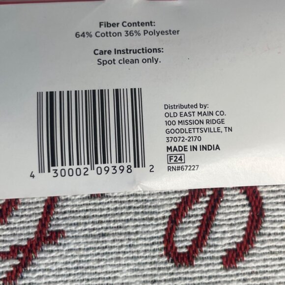 Santa Stop Here Tapestry Table Runner 13" X 68" Holiday Style Festive Christmas - Picture 6 of 9